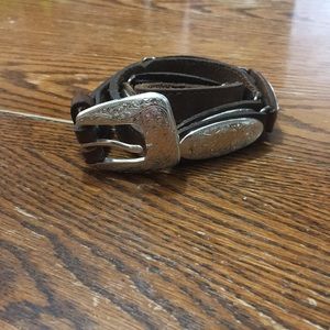 Ladies Western Belt 32” Justin Top Grade Cowhide
